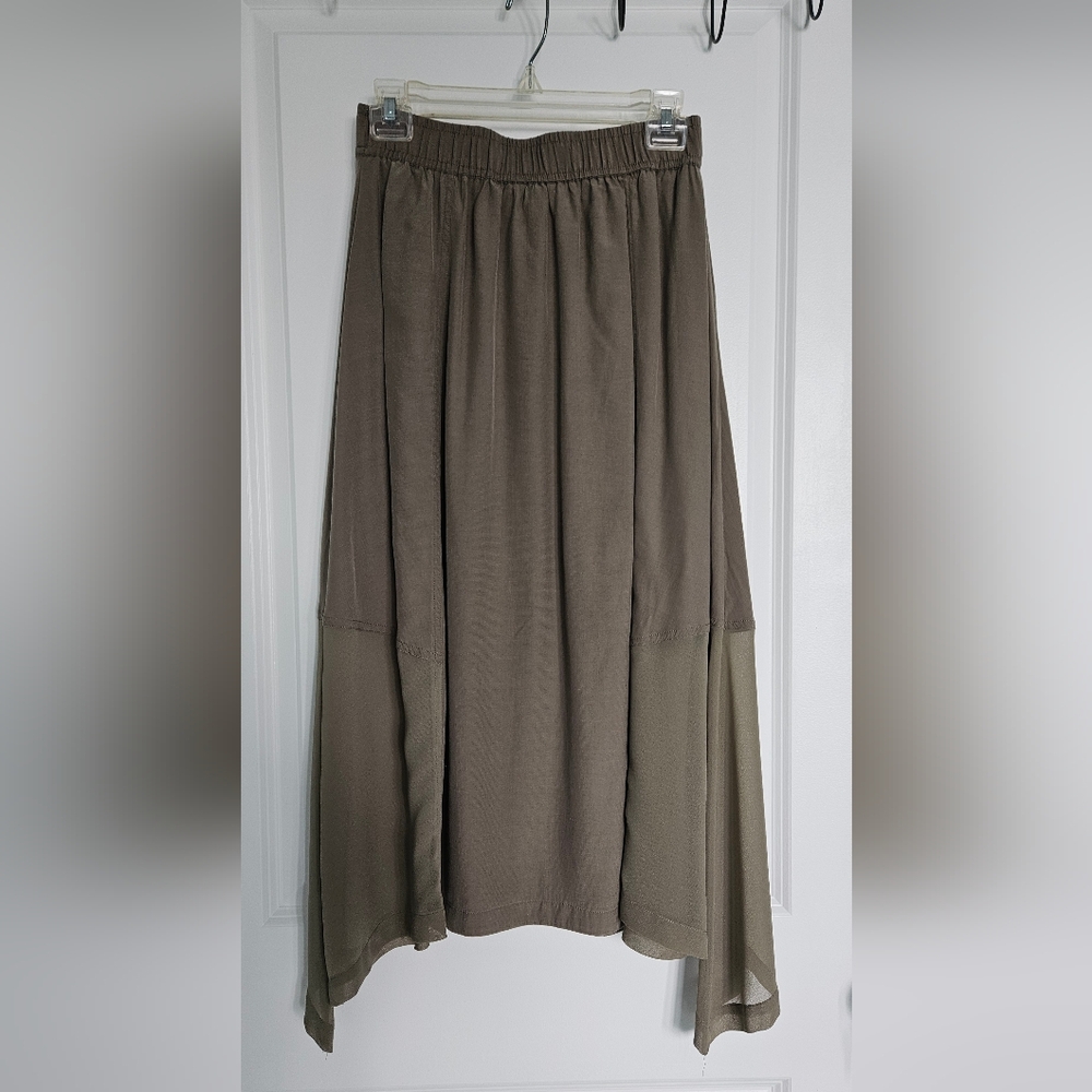 DKNY Women's Maxi Skirt in Olive and Khaki